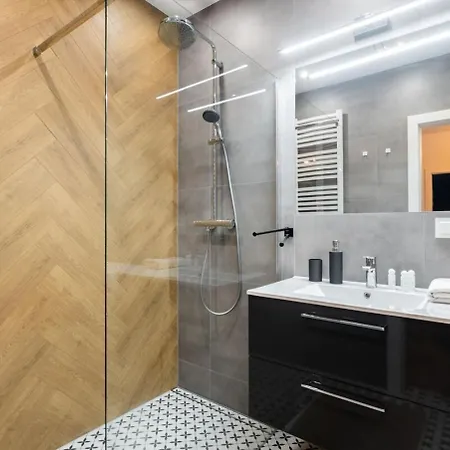 Apartment Premium White Marina Chopin Airport Warsaw